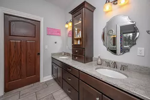 15105 Froedtert Dr, Elm Grove, WI 53122 - Photo 31