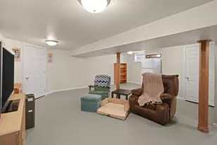 3257 90th St, Sturtevant, WI 53177 - Photo 11