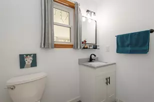 N11W30200 Hickory Hill Dr, Delafield, WI 53188 - Photo 13