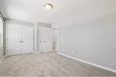 415  Oakland Ave, Waukesha, WI 53186 - Photo 13