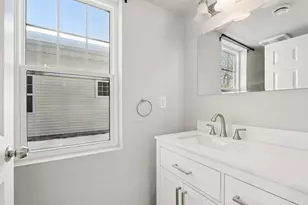 415 Oakland Ave, Waukesha, WI 53186 - Photo 11