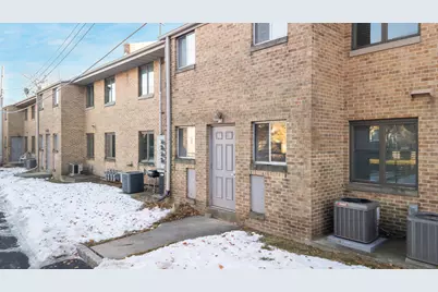 304  Center Ave #1, Sheboygan, WI 53081 - Photo 17