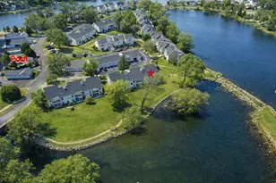 300 Foxwood Dr, Racine, WI 53185 - Photo 19