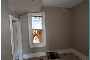 2417 W Greenfield Ave, Milwaukee, WI 53204 - Photo 35