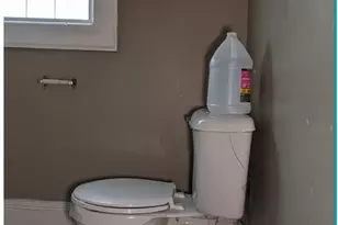 2417 W Greenfield Ave, Milwaukee, WI 53204 - Photo 9