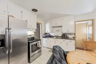 4446 N 73rd St, Milwaukee, WI 53218 - Photo 5