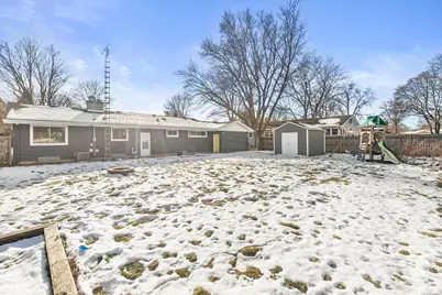 2211  Hawthorne Ave, Janesville, WI 53545 - Photo 3