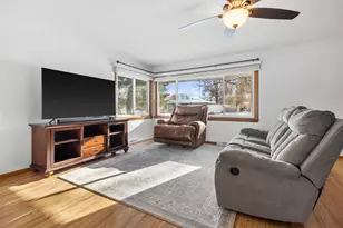 2211 Hawthorne Ave, Janesville, WI 53545 - Photo 9