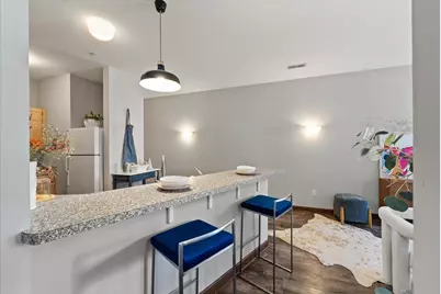 7224 W State St, Wauwatosa, WI 53213 - Photo 7