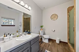 7224 W State St, Wauwatosa, WI 53213 - Photo 17