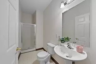 7224 W State St, Wauwatosa, WI 53213 - Photo 21