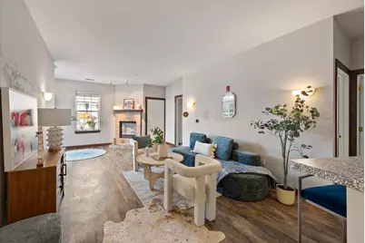 7224 W State St, Wauwatosa, WI 53213 - Photo 9