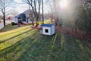 1910 Valley Ct, Grafton, WI 53024 - Photo 27