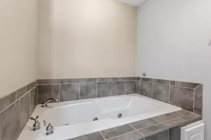 1910 Valley Ct, Grafton, WI 53024 - Photo 15