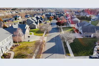 1910  Valley Ct, Grafton, WI 53024 - Photo 31