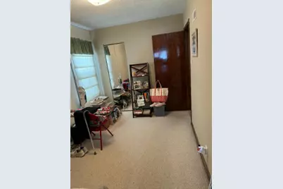 2573 S 76th St, West Allis, WI 53219 - Photo 11