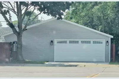 2122  Lincoln St, Two Rivers, WI 54241 - Photo 23