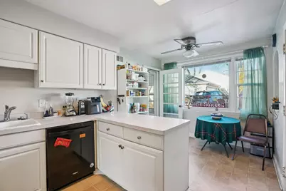 8216 W North Ave, Wauwatosa, WI 53213 - Photo 17