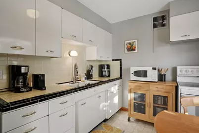 8216 W North Ave, Wauwatosa, WI 53213 - Photo 49