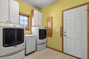 N58W5232 Highland Crossings Cir, Cedarburg, WI 53012 - Photo 29