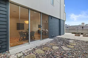 907 E Reservoir Ave, Milwaukee, WI 53212 - Photo 43