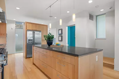 907 E Reservoir Ave, Milwaukee, WI 53212 - Photo 7