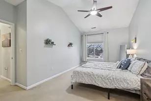 4961 W Maple Leaf Cir, Greenfield, WI 53220 - Photo 17