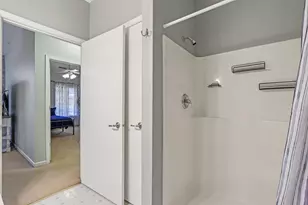 4961 W Maple Leaf Cir, Greenfield, WI 53220 - Photo 25