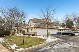 4961 W Maple Leaf Cir, Greenfield, WI 53220 - Photo 29