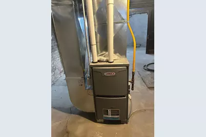 1634 S 10th St, Manitowoc, WI 54220 - Photo 15