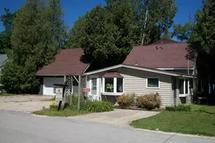 1324 W Green Lake Dr, Farmington, WI 53090 - Photo 1