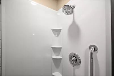 1618 W Eastbrook Ct, Mequon, WI 53092 - Photo 35