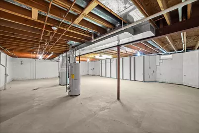 1618 W Eastbrook Ct, Mequon, WI 53092 - Photo 41