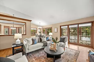 1618 W Eastbrook Ct, Mequon, WI 53092 - Photo 15