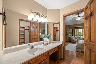 1618 W Eastbrook Ct, Mequon, WI 53092 - Photo 31