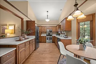 1618 W Eastbrook Ct, Mequon, WI 53092 - Photo 21