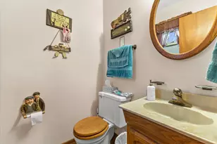 3400 Kentucky St, Racine, WI 53405 - Photo 9