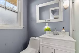 5375 S Allenwood Ln, Hales Corners, WI 53130 - Photo 13