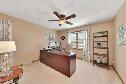 11811 N Lantern Ln, Mequon, WI 53092 - Photo 39