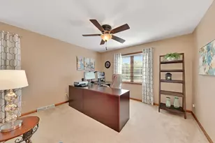 11811 N Lantern Ln, Mequon, WI 53092 - Photo 39