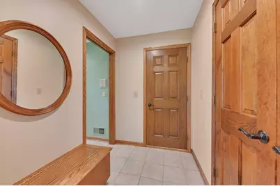 11811 N Lantern Ln, Mequon, WI 53092 - Photo 31