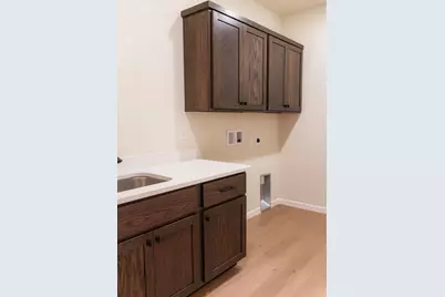 620  Johnson Pl, Onalaska, WI 54650 - Photo 5