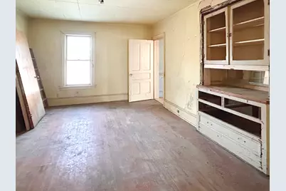 1971 N Bartlett Ave, Milwaukee, WI 53202 - Photo 9