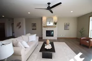 2034 Highland Wy, Racine, WI 53177 - Photo 23