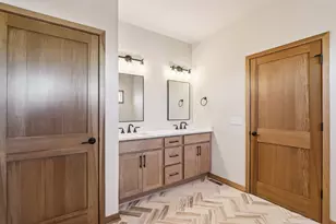 2034 Highland Wy, Racine, WI 53177 - Photo 63