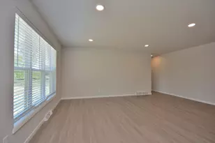 802 5 Mile Rd, Racine, WI 53402 - Photo 9