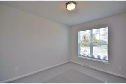 802  5 Mile Rd, Racine, WI 53402 - Photo 15