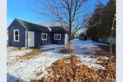 1415  Glenwood St, Two Rivers, WI 54241 - Photo 5