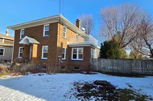 1415 Glenwood St, Two Rivers, WI 54241 - Photo 1