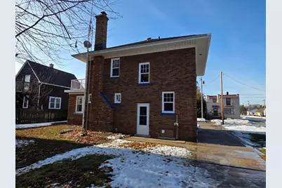 1415  Glenwood St, Two Rivers, WI 54241 - Photo 3
